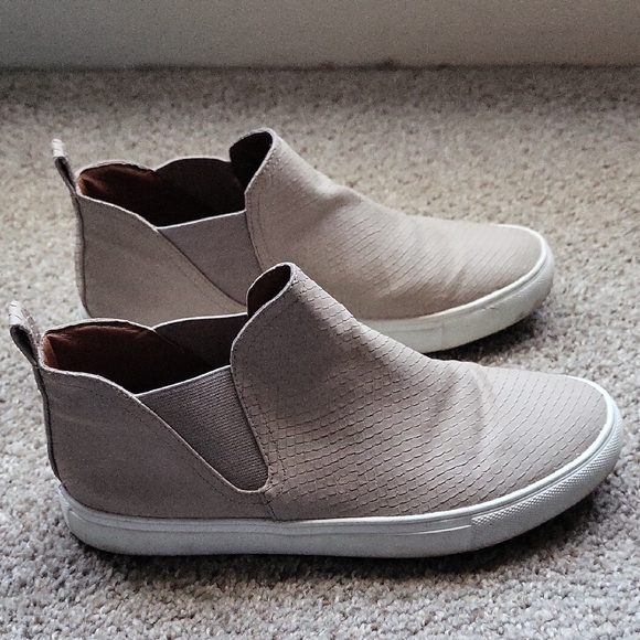 Slip-On Sneakers - Picture 3 of 4